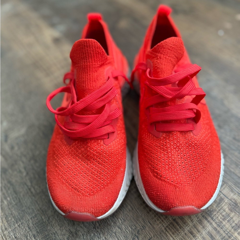 Nike Red Sneakers Breathable Knit Design